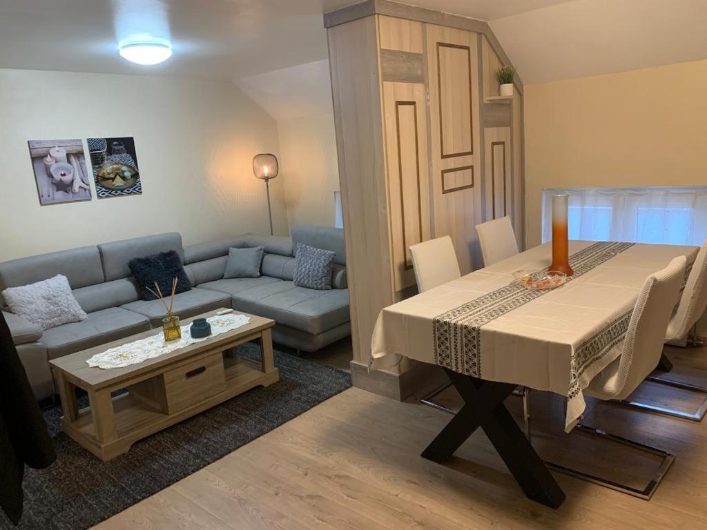 Comme A La Maison Brussel Eksteriør bilde